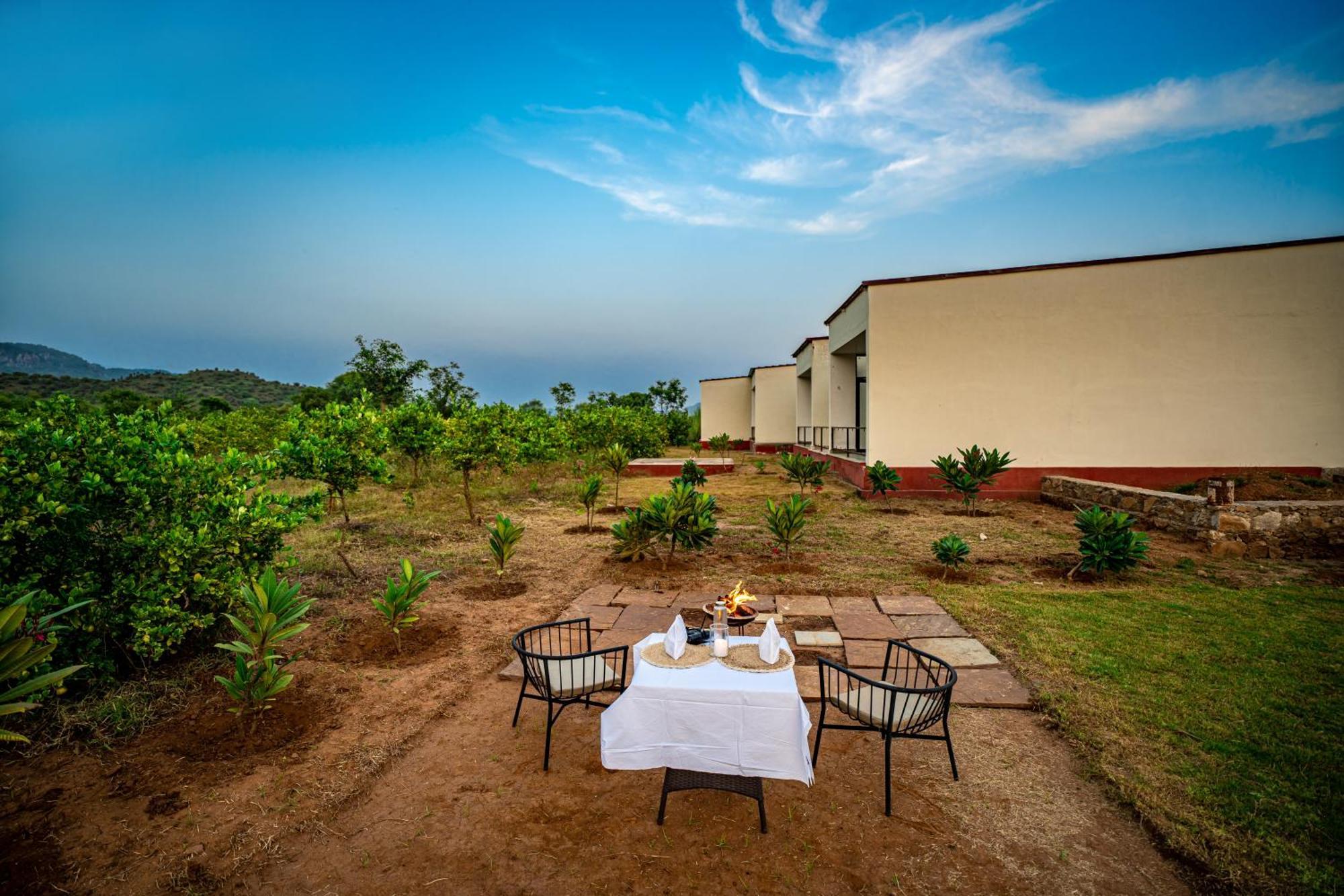 Guldaar Sariska - A Luxury Forest Resort Tehla Extérieur photo