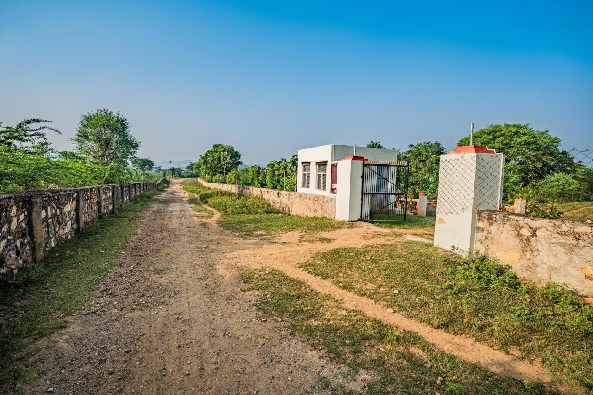 Guldaar Sariska - A Luxury Forest Resort Tehla Extérieur photo