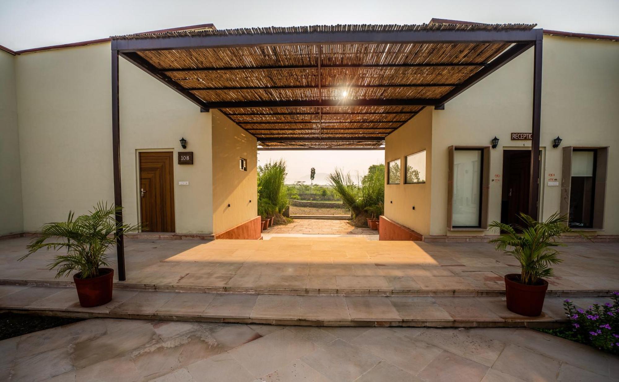 Guldaar Sariska - A Luxury Forest Resort Tehla Extérieur photo