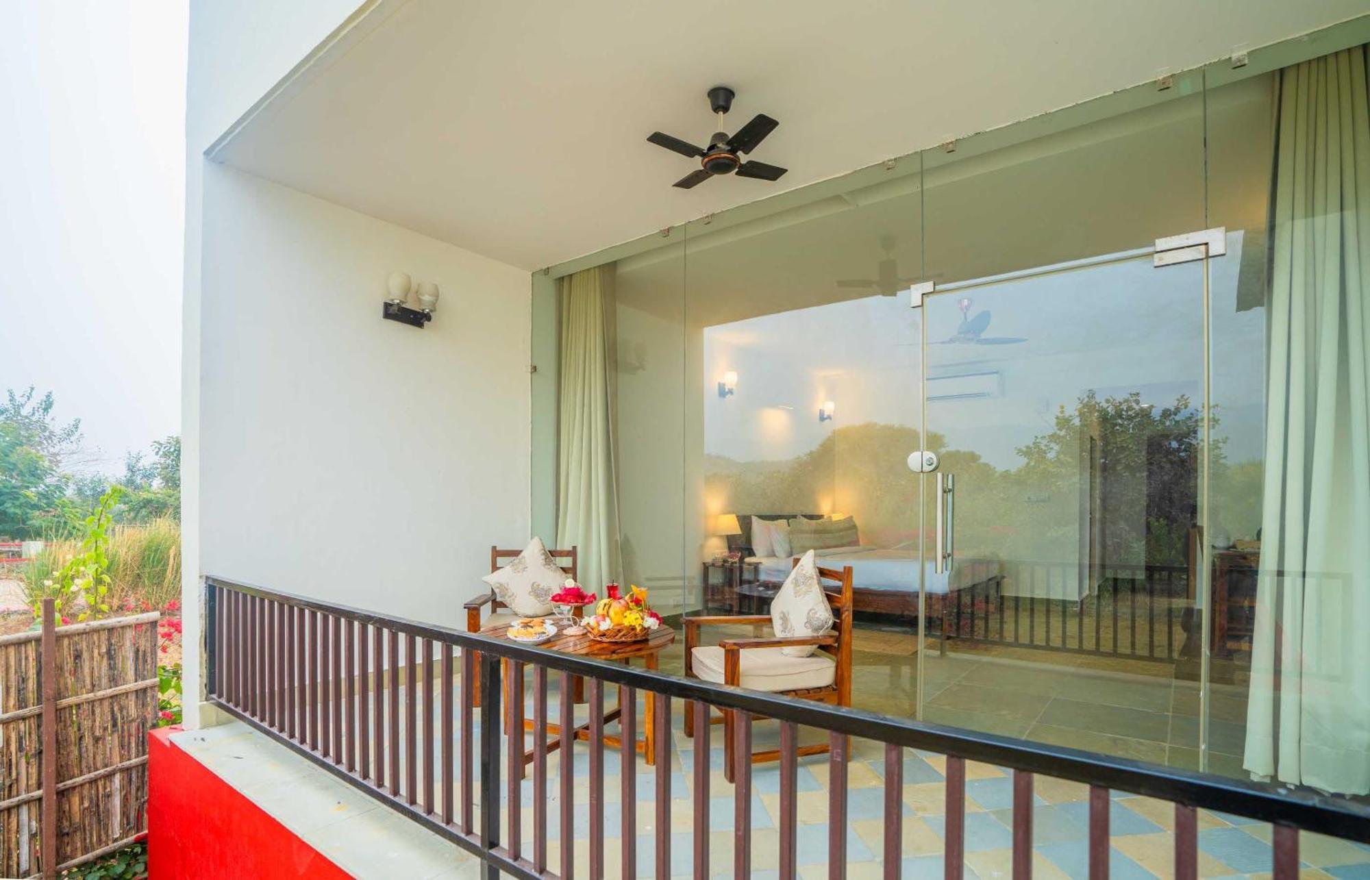Guldaar Sariska - A Luxury Forest Resort Tehla Extérieur photo