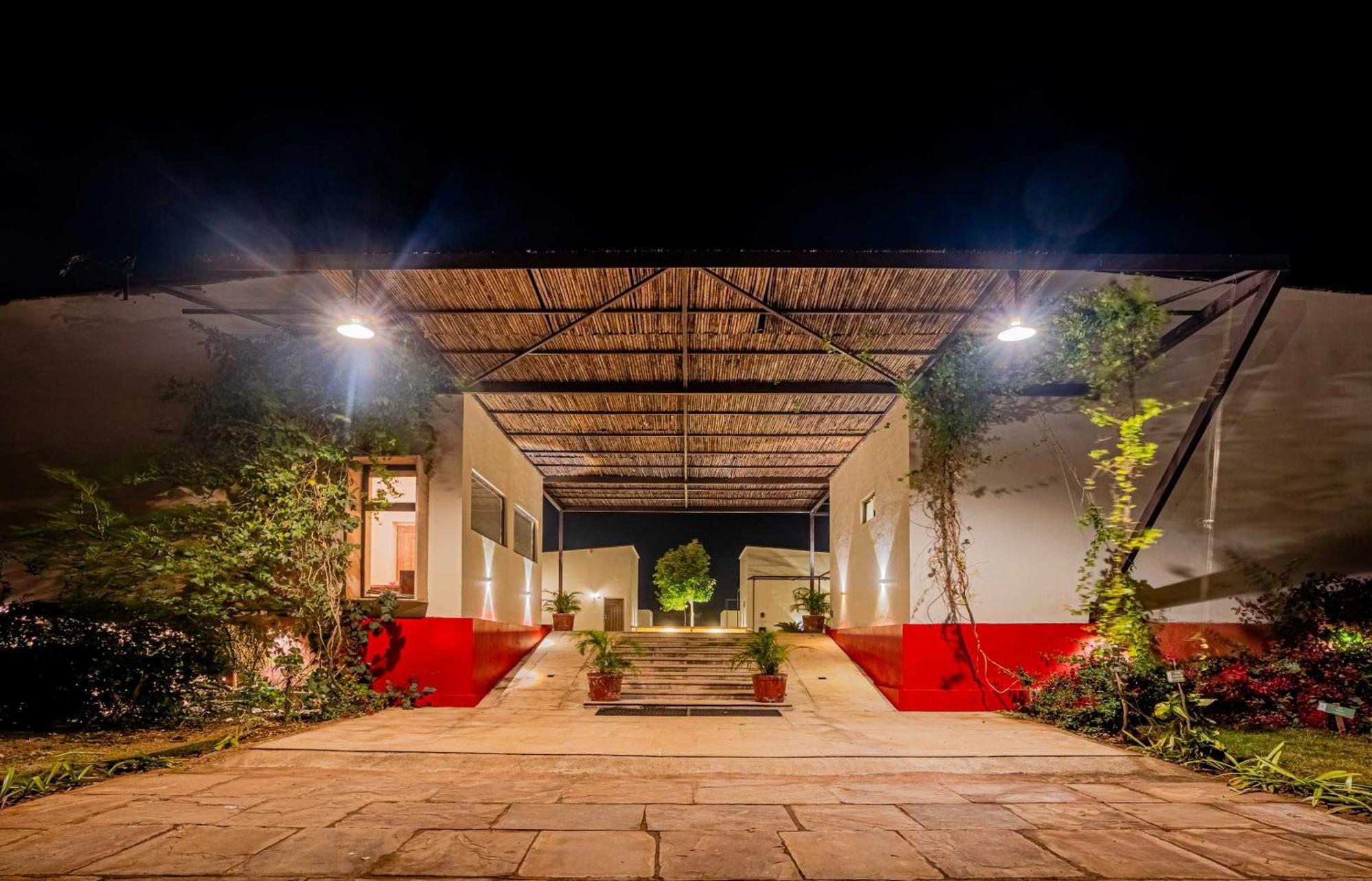 Guldaar Sariska - A Luxury Forest Resort Tehla Extérieur photo
