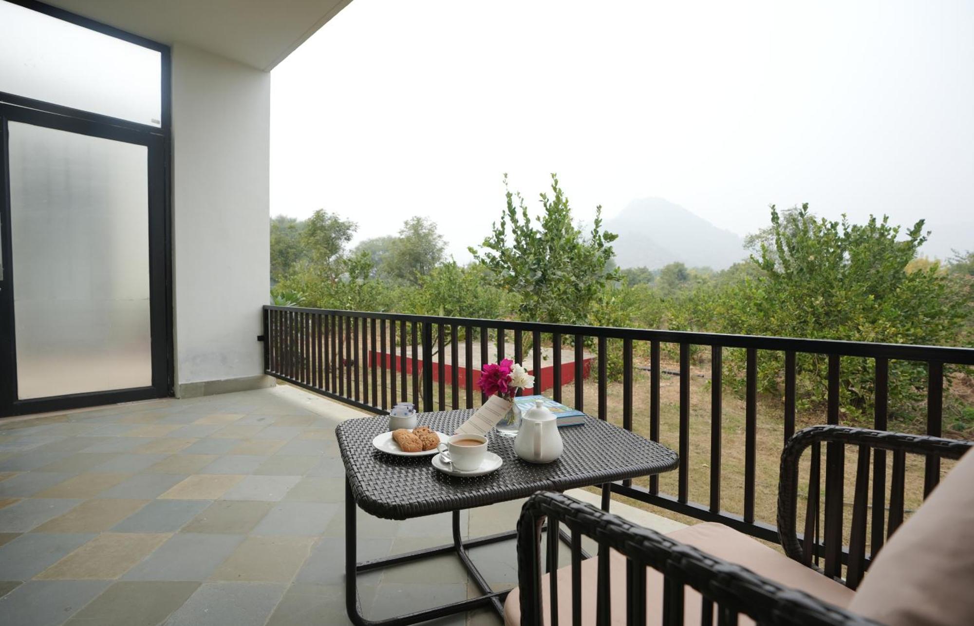 Guldaar Sariska - A Luxury Forest Resort Tehla Extérieur photo