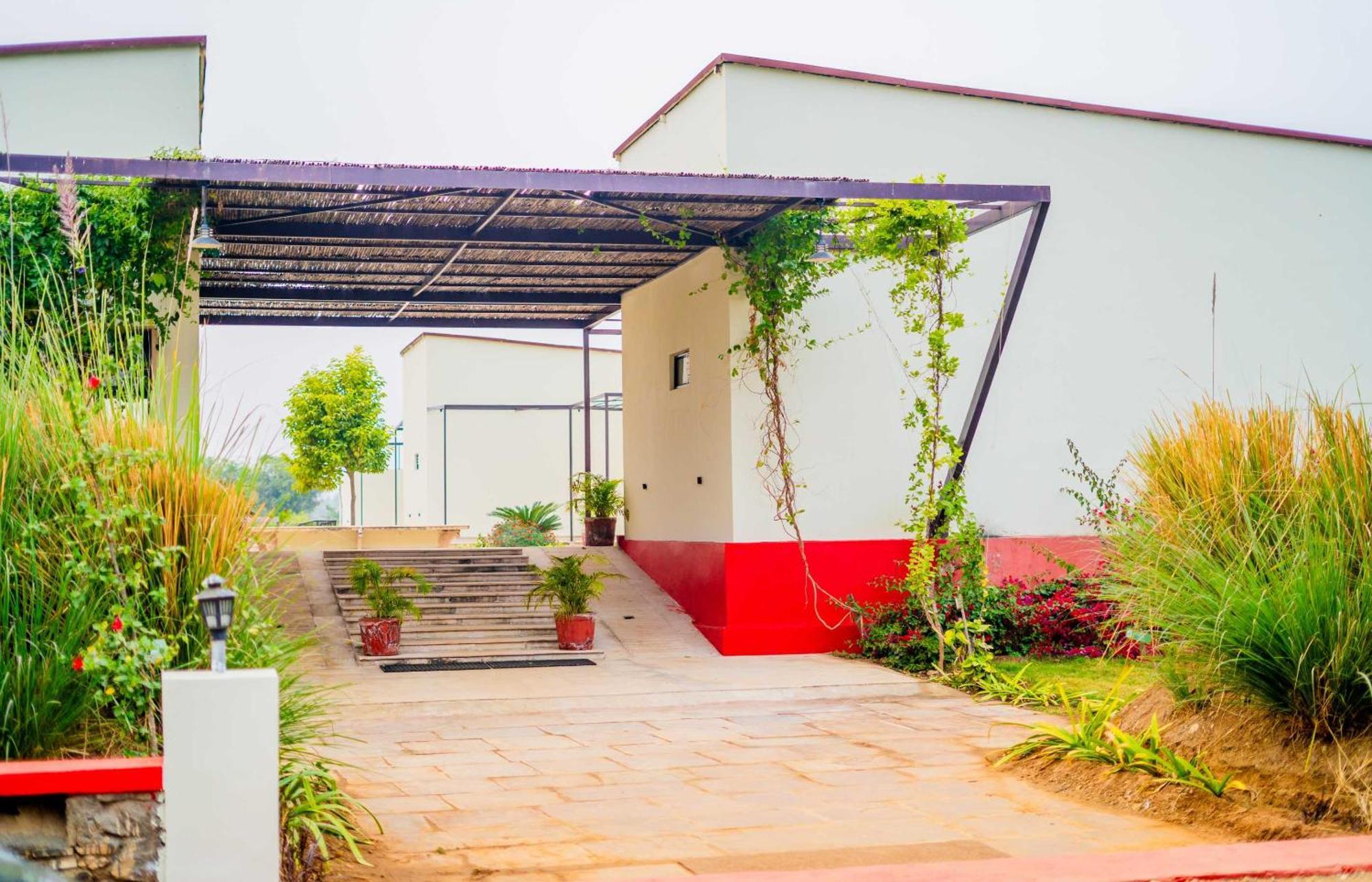 Guldaar Sariska - A Luxury Forest Resort Tehla Extérieur photo